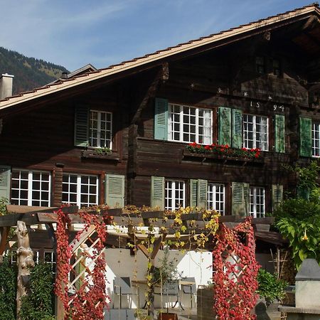 Oldswisshome Matten bei Interlaken Екстериор снимка